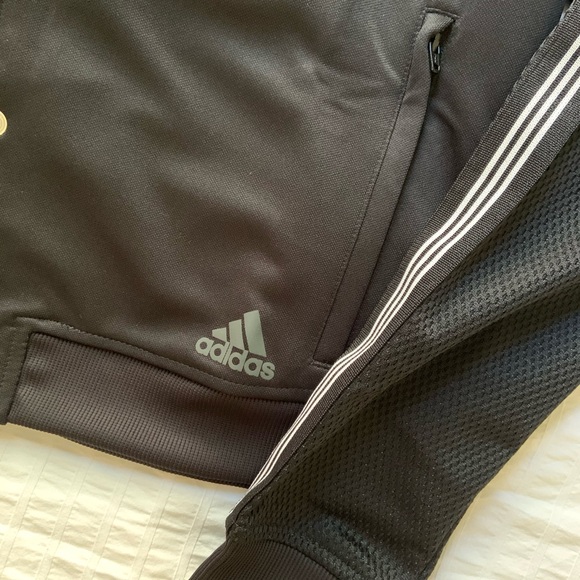 Adidas Lightweight Bomber Jacket - Picture 3 of 5